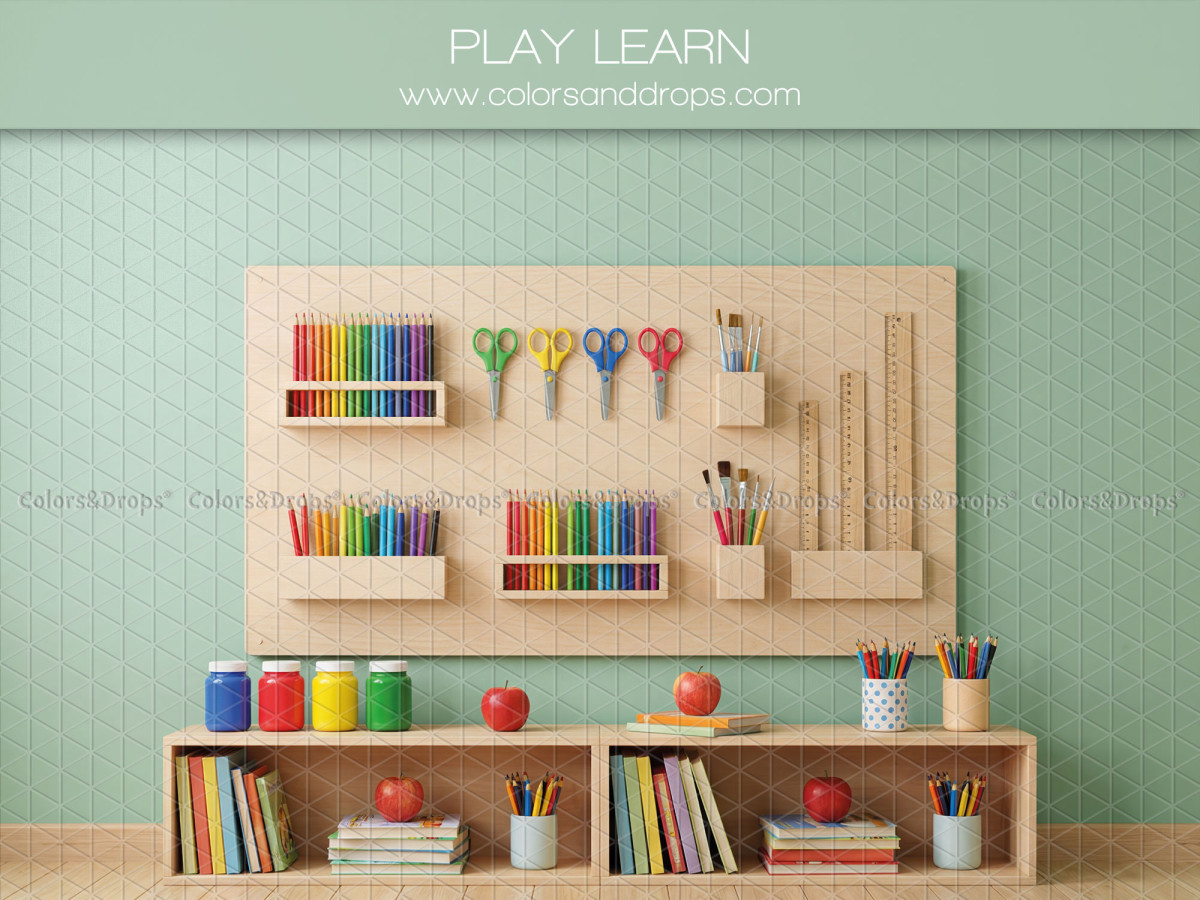 Fond photo scolaire Play Learn – mur vert d'eau avec fournitures scolaires et livres | Colors&Drops