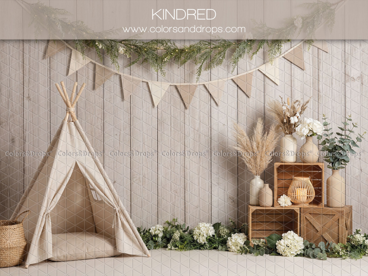 Baby & cake smash photo backdrop Kindred – white teepee with bunting and wooden crates | Colors&Drops