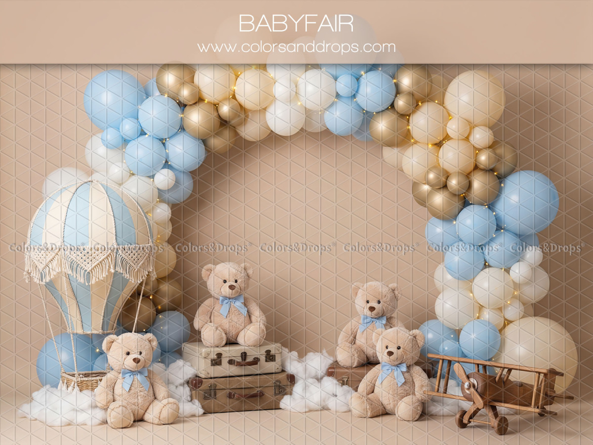 Baby & cake smash photo backdrop Babyfair – blue balloon arch with teddy bears and airplane | Colors&Drops