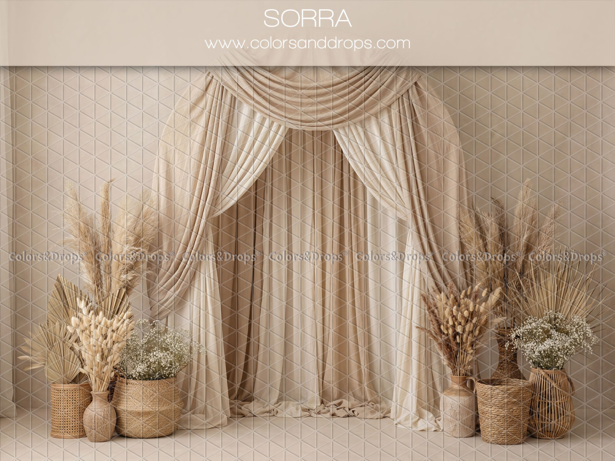 Boho photo backdrop Sorra – beige draped curtains with pampas grass and baskets | Colors&Drops