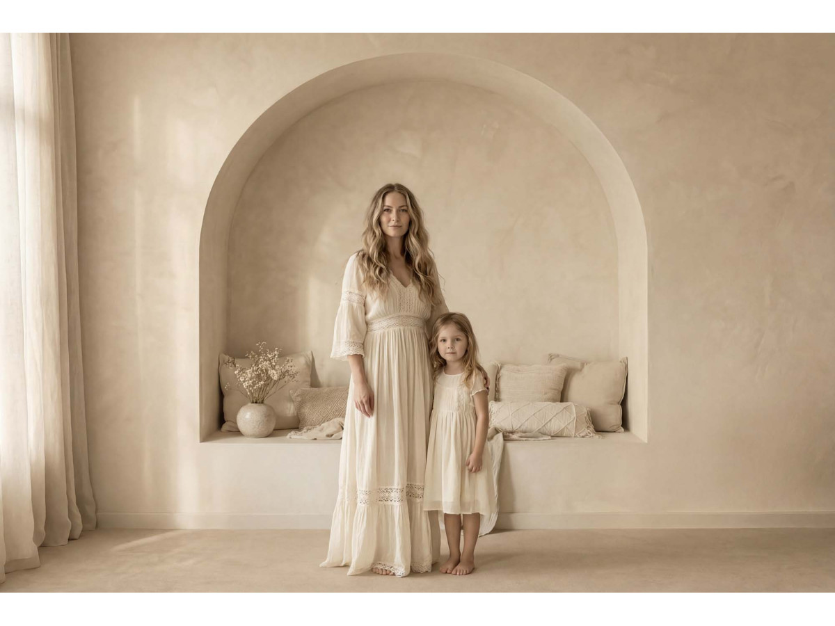 Photo backdrop Deboho Gauche – vaulted alcove with bench seat, cushions and curtains | Colors&Drops