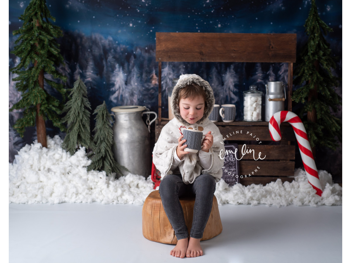 Christmas corner photo backdrop Winter Hot Cocoa – snowy hot chocolate stand corner set | Colors&Drops